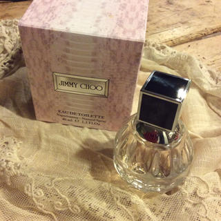 ジミーチュウ(JIMMY CHOO)のJIMMYCHOO オードトワレ40ml(香水(女性用))