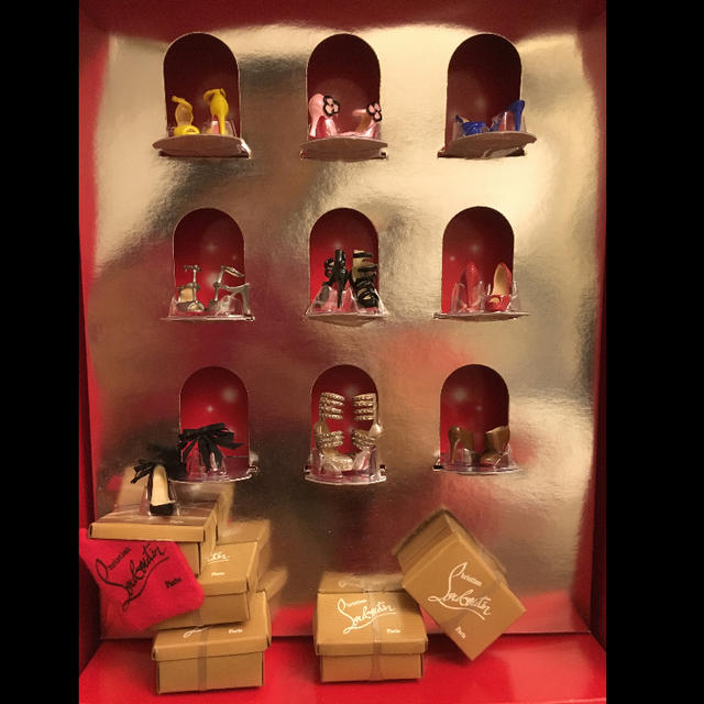 Christian Louboutin(クリスチャンルブタン)のLouboutin Ｘ Barbie キッズ/ベビー/マタニティのおもちゃ(ぬいぐるみ/人形)の商品写真