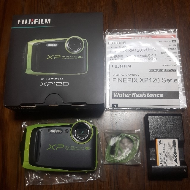 カメラFUJIFILM  Finepix XP120  ライム美品