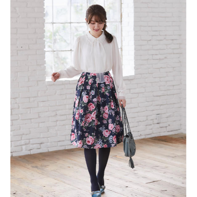 tocco(トッコ)のtocco closet 🌸新品 みどりんご様専用フラワーフレアスカート  レディースのスカート(ロングスカート)の商品写真