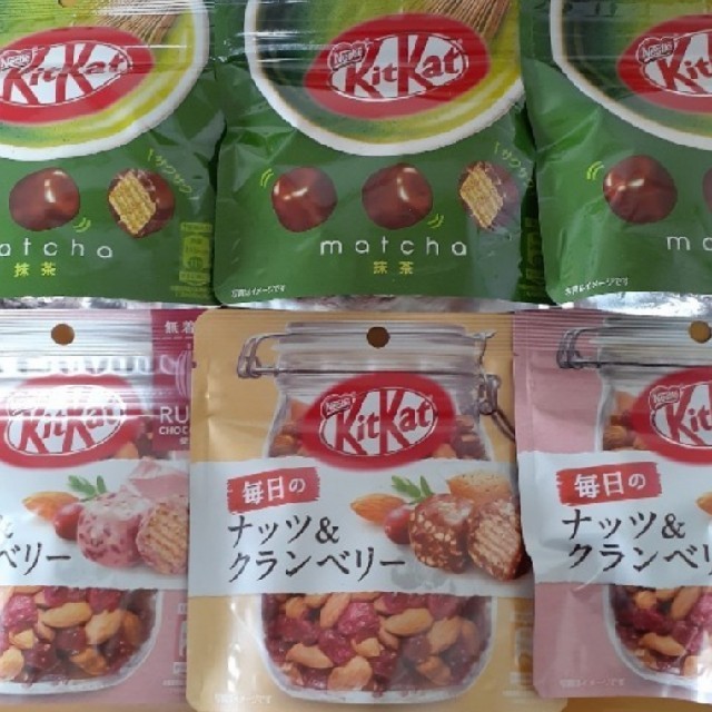 Nestle(ネスレ)のKitKat　6袋です 食品/飲料/酒の食品(菓子/デザート)の商品写真