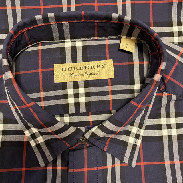 BURBERRY(バーバリー)のバーバリー 新品　定番バーバリーチェックシャツ ノバチェック メンズのトップス(シャツ)の商品写真