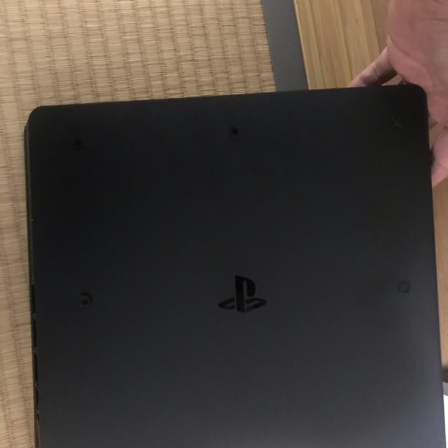 PlayStation4(プレイステーション4)のSONY PlayStation4 本体 CUH-2100AB01 エンタメ/ホビーのゲームソフト/ゲーム機本体(家庭用ゲーム機本体)の商品写真