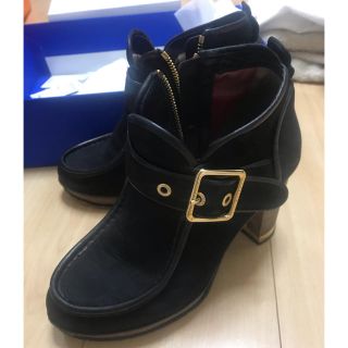 バーバリーブルーレーベル(BURBERRY BLUE LABEL)の売り切り最終価格！ブールレーベルクレストブリッジ  ブーツ　ブーティ(ブーティ)