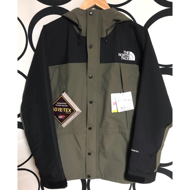 THE NORTH FACE Mountain Light Jacket