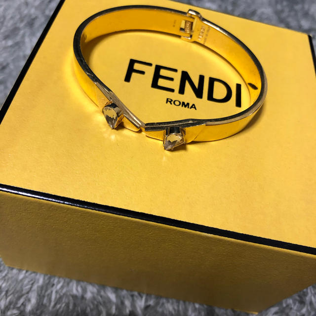 FENDI(フェンディ)のFENDI ブレスレット　モンスター レディースのアクセサリー(ブレスレット/バングル)の商品写真