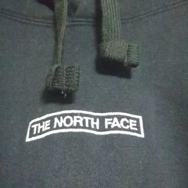 THE NORTH FACE(ザノースフェイス)のTHE NORTH FACE 黒パーカー メンズのトップス(パーカー)の商品写真