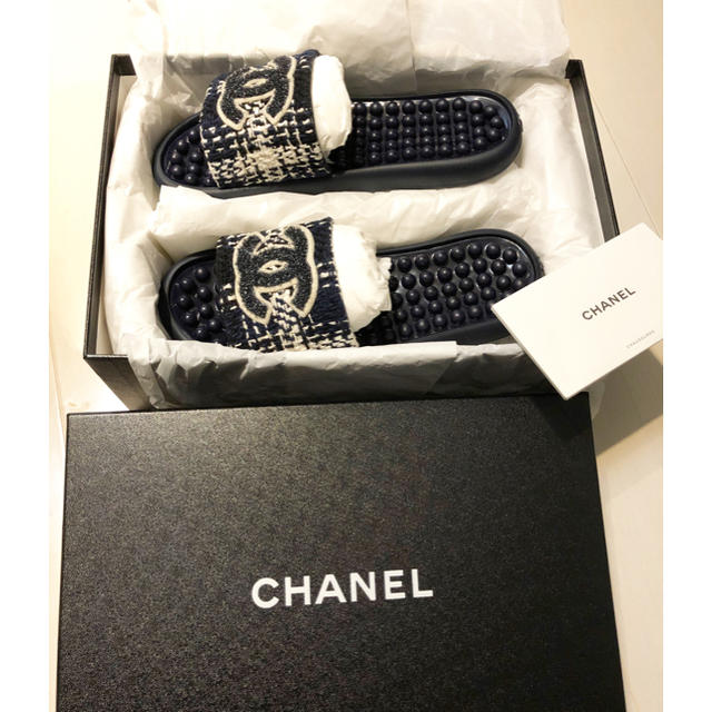 CHANEL(シャネル)のCHANELサンダル美品メアリ様専用 レディースの靴/シューズ(サンダル)の商品写真