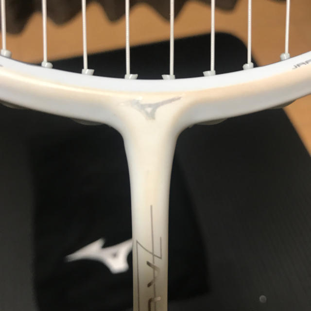 MIZUNO(ミズノ)のmizuno アルティウスツアー　4U6 スポーツ/アウトドアのスポーツ/アウトドア その他(バドミントン)の商品写真