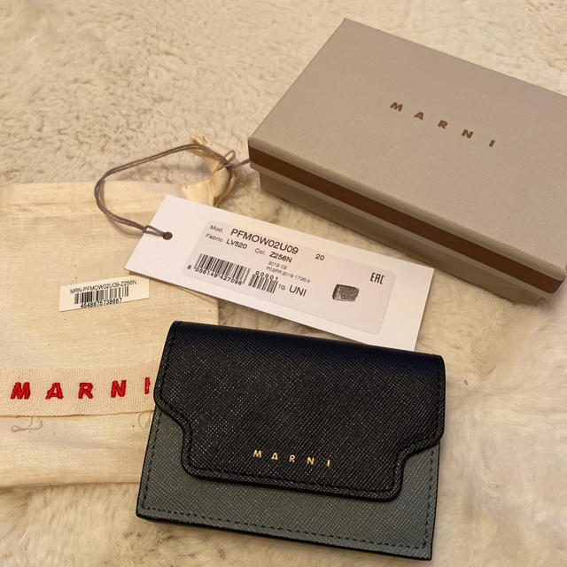 Marni(マルニ)のXylltoolnさま専用　marni 三つ折り財布 レディースのファッション小物(財布)の商品写真