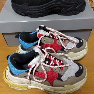 バレンシアガ(Balenciaga)のバレンシアガ　トリプルS(スニーカー)