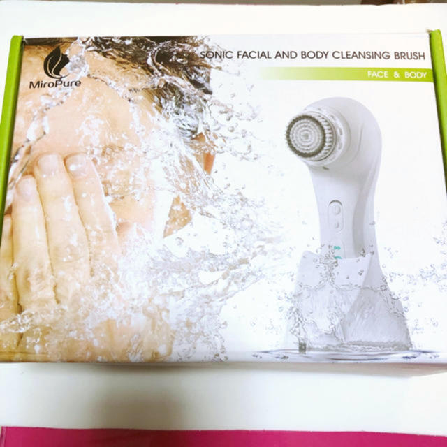 Miropure 電動洗顔ブラシ フルセット未使用＋替えブラシ付き スマホ/家電/カメラの美容/健康(フェイスケア/美顔器)の商品写真
