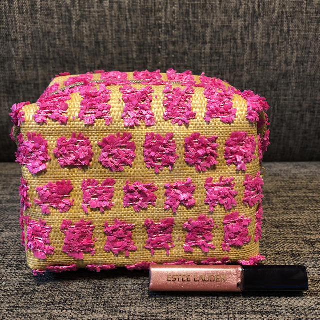 Estee Lauder(エスティローダー)のダブルウェア化粧ポーチ&グロス【新品】 コスメ/美容のベースメイク/化粧品(その他)の商品写真