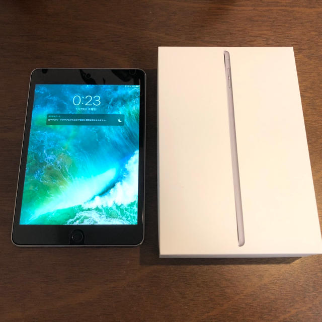 タブレットiPad mini 4