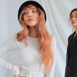 スタイルナンダ(STYLENANDA)のユニークストラップ 長袖 Tシャツ(カットソー(長袖/七分))