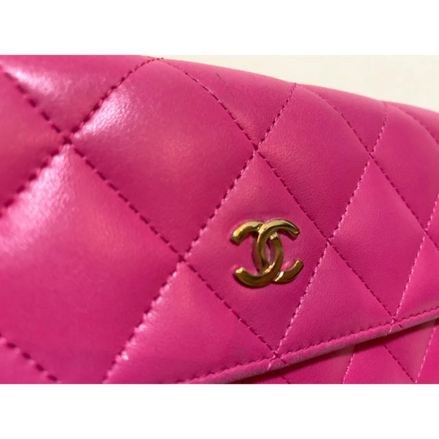 CHANEL(シャネル)のシャネル マトラッセ ココマーク 長財布  ラウンドジップ CHANEL レディースのファッション小物(財布)の商品写真