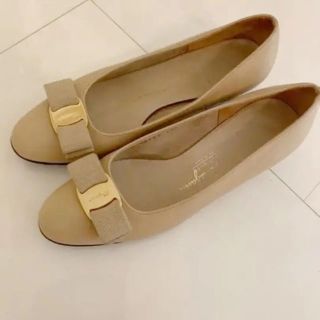 サルヴァトーレフェラガモ(Salvatore Ferragamo)のフェラガモ  ヴェラ パンプス(ハイヒール/パンプス)