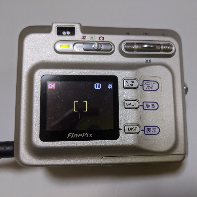 富士フイルム(フジフイルム)のFUJI FILM FinePix F FINEPIX F401【ジャンク品】 スマホ/家電/カメラのカメラ(コンパクトデジタルカメラ)の商品写真