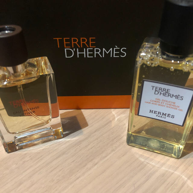 Hermes(エルメス)のエルメス　オードトワレ&シャワージェル　セット コスメ/美容のボディケア(その他)の商品写真