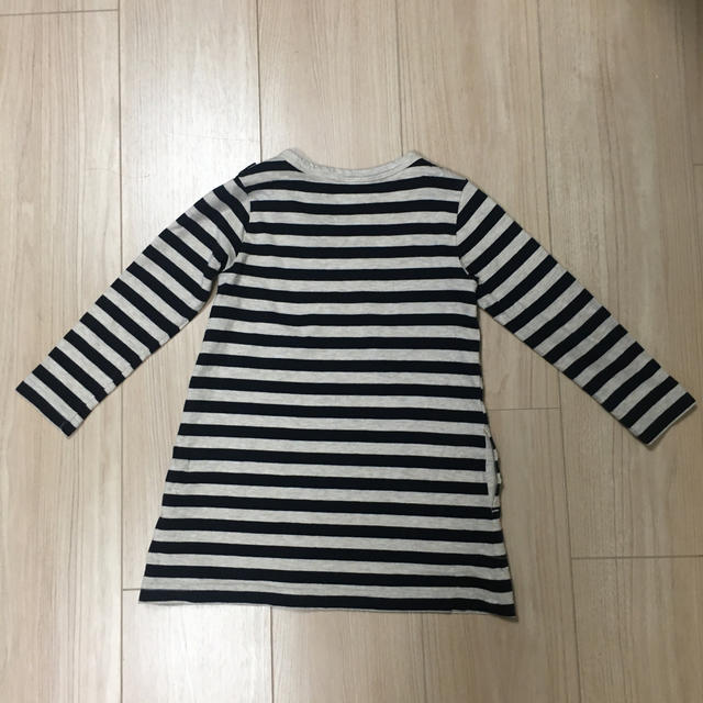 MUJI (無印良品)(ムジルシリョウヒン)の無印ボーダーシャツ100 キッズ/ベビー/マタニティのキッズ服女の子用(90cm~)(Tシャツ/カットソー)の商品写真