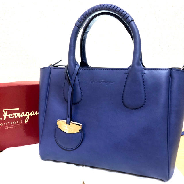 Salvatore Ferragamo(サルヴァトーレフェラガモ)の【Ferragamo】サルヴァトーレフェラガモ ノリータ 2WAYバッグ レディースのバッグ(ハンドバッグ)の商品写真