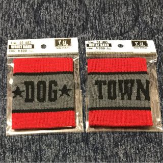 ドッグタウン(DOG TOWN)の両手★同色2個セットDOG TOWNリストバンド☆ツートンRED×2(バングル/リストバンド)