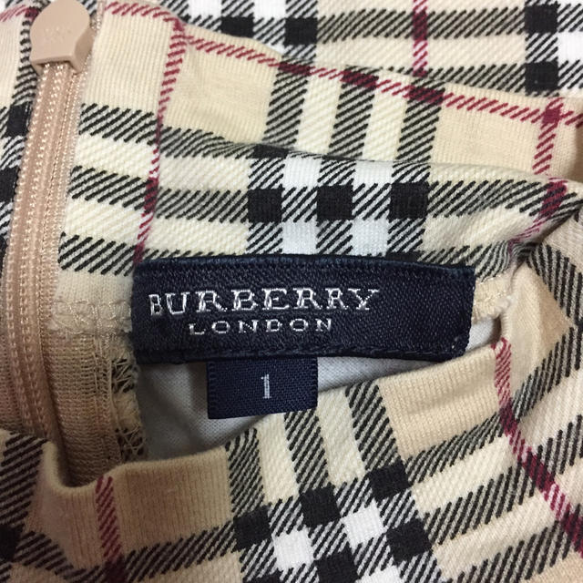 BURBERRY(バーバリー)のバーバリーロンドン     ハイネックタンクトップ    Sサイズ  お値下げ中 レディースのトップス(タンクトップ)の商品写真