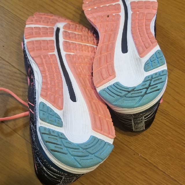 asics(アシックス)のasics　GEL-NIMBUS 21  24.5 レディースの靴/シューズ(スニーカー)の商品写真