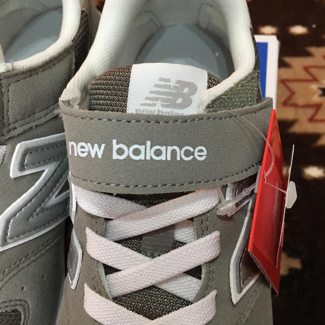 New Balance(ニューバランス)のニューバランス スニーカー キッズ/ベビー/マタニティのキッズ靴/シューズ(15cm~)(スニーカー)の商品写真