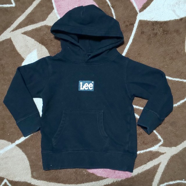 Lee(リー)のＬｅｅパーカー☆100☆美品 キッズ/ベビー/マタニティのキッズ服男の子用(90cm~)(その他)の商品写真