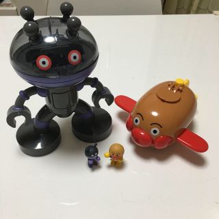 バンダイ(BANDAI)のアンパンマン号とだだんだんセット フィギア付き(知育玩具)