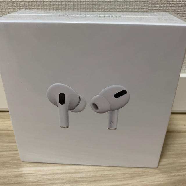 Apple(アップル)のApple Airpods Pro MWP22J/A スマホ/家電/カメラのオーディオ機器(ヘッドフォン/イヤフォン)の商品写真