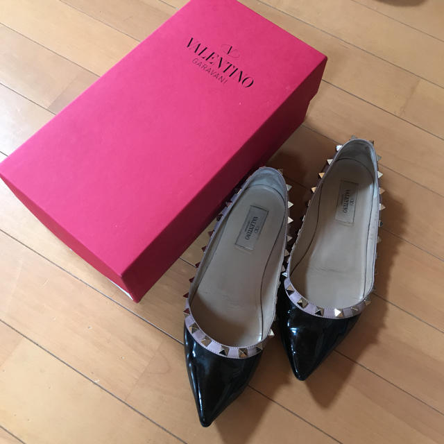 VALENTINO(ヴァレンティノ)のヴァレンティノ  37 レディースの靴/シューズ(バレエシューズ)の商品写真