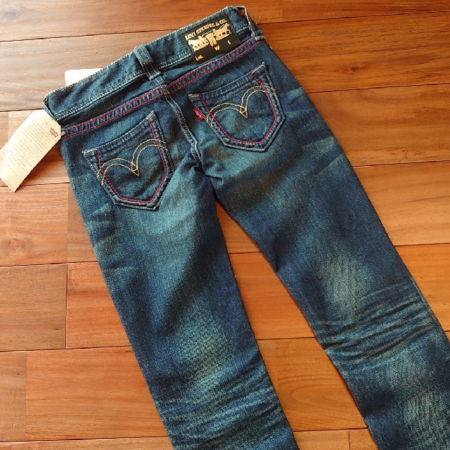 Levi's(リーバイス)のLevi's リーバイス スキニーデニム ジーンズ ジーパン レディースのパンツ(デニム/ジーンズ)の商品写真