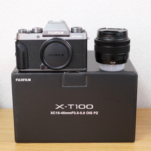 富士フイルム(フジフイルム)のFUJIFILM X-T100 XC15-45mm セット スマホ/家電/カメラのカメラ(ミラーレス一眼)の商品写真