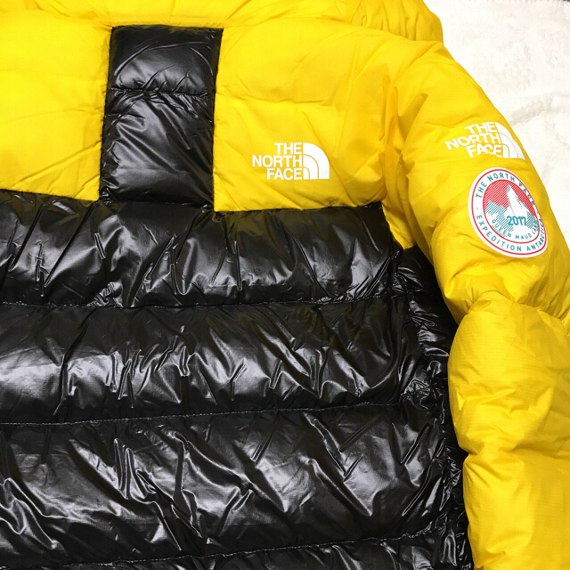 THE NORTH FACE(ザノースフェイス)の専用です。NORTHFACE サミットダウンビレイパーカS カナリアイエロー メンズのジャケット/アウター(ダウンジャケット)の商品写真