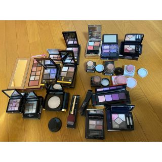 シャネル(CHANEL)のトムフォード、ディオール、ルナソル、アルマーニ、NARS、ジバンシイ、資生堂等(アイシャドウ)