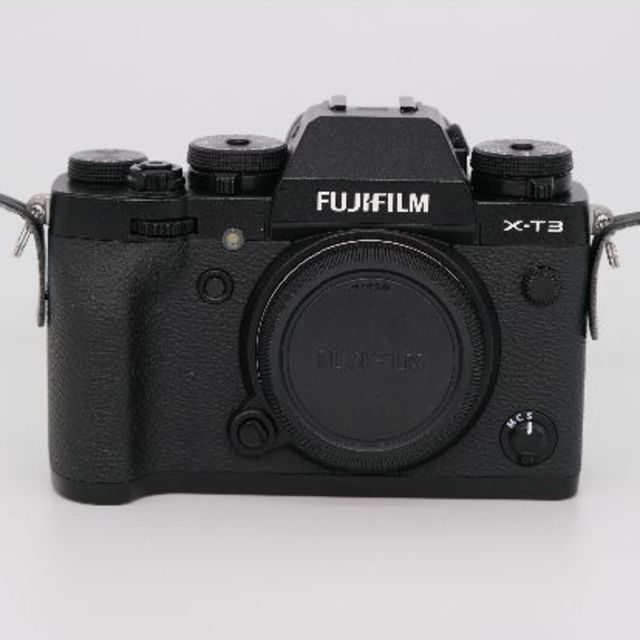 富士フイルム(フジフイルム)のFUJIFILM X-T3 ボディ ブラック スマホ/家電/カメラのカメラ(ミラーレス一眼)の商品写真