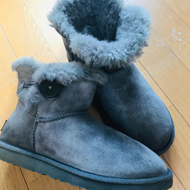 UGG(アグ)の［専用］  UGG💕ムートンブーツベイリーボタン レディースの靴/シューズ(ブーツ)の商品写真