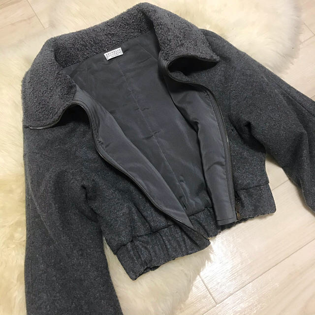 BRUNELLO CUCINELLI(ブルネロクチネリ)のBRUNELLO CUCINELLI ブルネロクチネリ　ジャケット　ブルゾン レディースのジャケット/アウター(テーラードジャケット)の商品写真