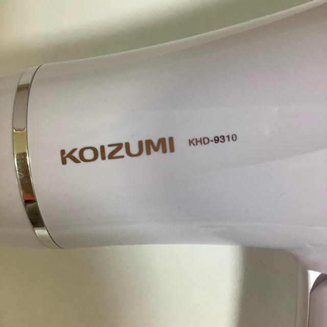 KOIZUMI(コイズミ)のドライヤー　コイズミ　18年製　ホワイト　ピンク スマホ/家電/カメラの美容/健康(ドライヤー)の商品写真