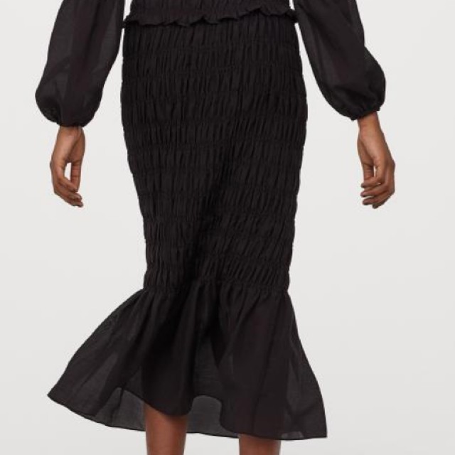 H&M(エイチアンドエム)のH&Mシャーリングマーメイドスカート レディースのスカート(ロングスカート)の商品写真