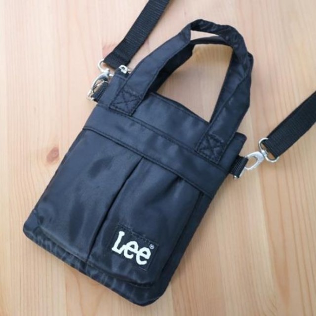 Lee(リー)のsmartスマート雑誌付録　Lee ヘルメットバック型ミニショルダー メンズのバッグ(ショルダーバッグ)の商品写真
