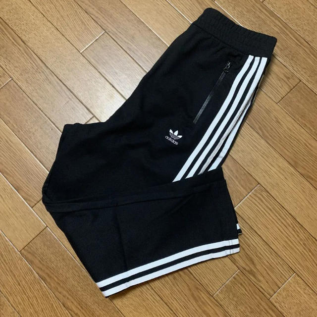 adidas(アディダス)のアディダス オリジナルス パンツ DH2757 OT ジャージ　ブラック レディースのパンツ(その他)の商品写真