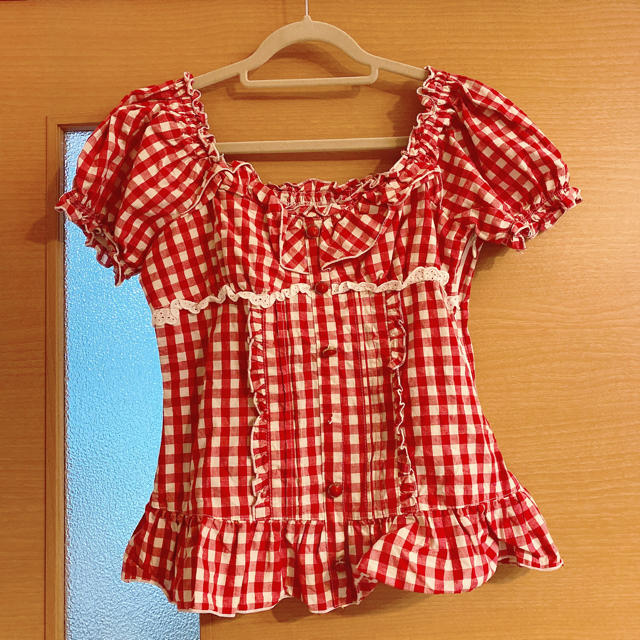 LIZ LISA(リズリサ)のリズリサ　赤ギンガムチェックトップス レディースのトップス(シャツ/ブラウス(半袖/袖なし))の商品写真