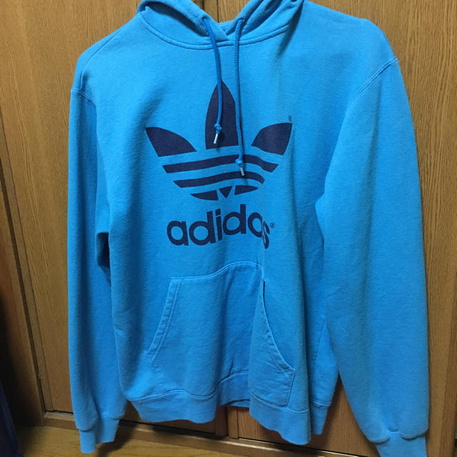 adidas(アディダス)のadidasパーカー レディースのトップス(パーカー)の商品写真