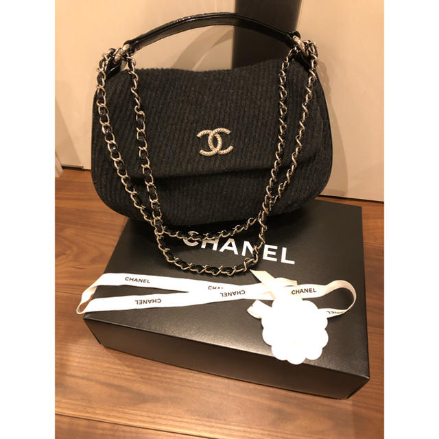 CHANEL(シャネル)のエイミー様 専用 CHANELシャネル ショルダーバッグ レディースのバッグ(ショルダーバッグ)の商品写真