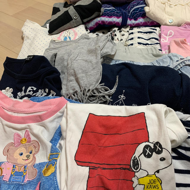 UNIQLO(ユニクロ)の女の子まとめ売り 110～130センチ 約43着 春夏秋冬  キッズ/ベビー/マタニティのキッズ服女の子用(90cm~)(Tシャツ/カットソー)の商品写真