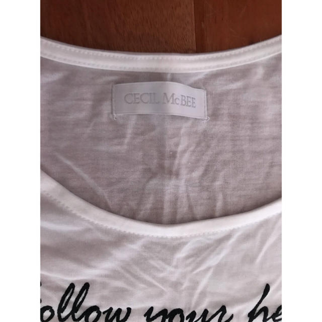 CECIL McBEE(セシルマクビー)のCECIL McBEE セシルマクビー　プリントTシャツ　白　ホワイト レディースのトップス(Tシャツ(半袖/袖なし))の商品写真