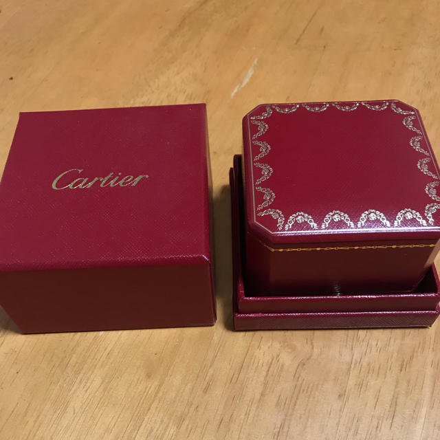 Cartier(カルティエ)の専用です　カルティエ　空箱二個 レディースのファッション小物(その他)の商品写真